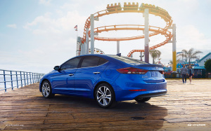 2017-Elantra-08-Electric_Blue